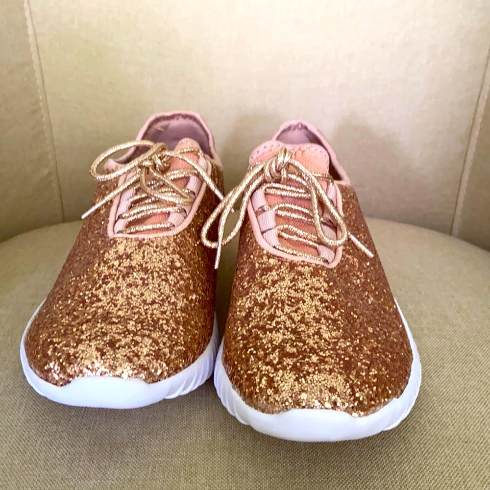 Forever rose gold glitter tennis shoes size 8 nwot